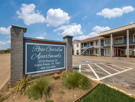 Photo of commercial space at 2718 Sherman Street in Grand Prairie