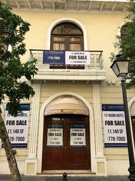 Old San Juan, Recinto Sur Street - Former 12-room Hotel - FOR SALE