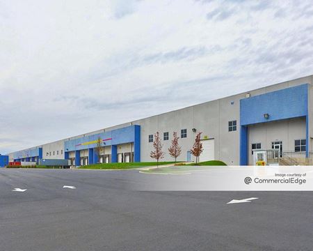 Photo of commercial space at 377 Roosevelt Avenue in Carteret