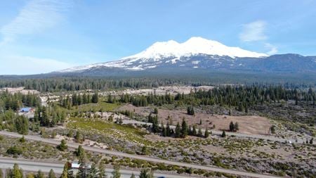 Photo of commercial space at APN 057-771-250 and 057-771-260 in Mt shasta