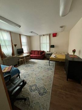 115 W 183rd St