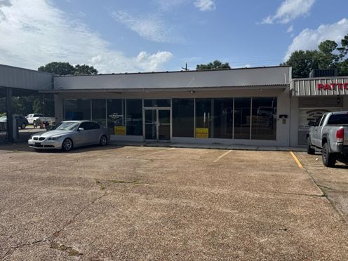303 Clinton Blvd