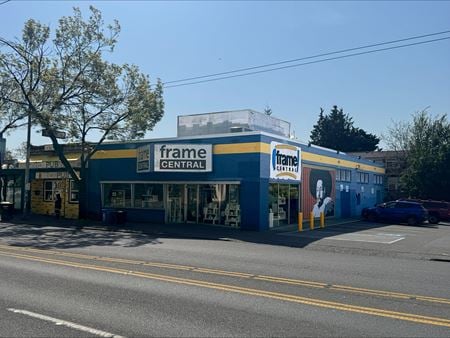 Retail space for Rent at 305 NE 45th St in Seattle
