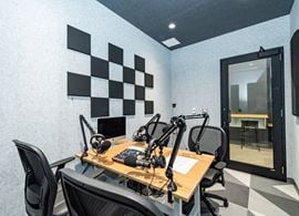 Staples Studio - Ottawa