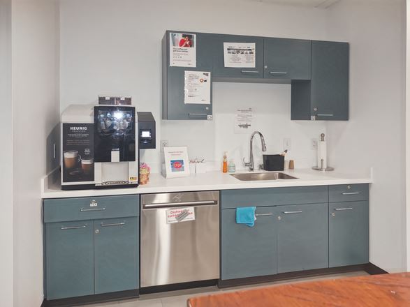 Regus - Brookfield - Water Tower Blvd