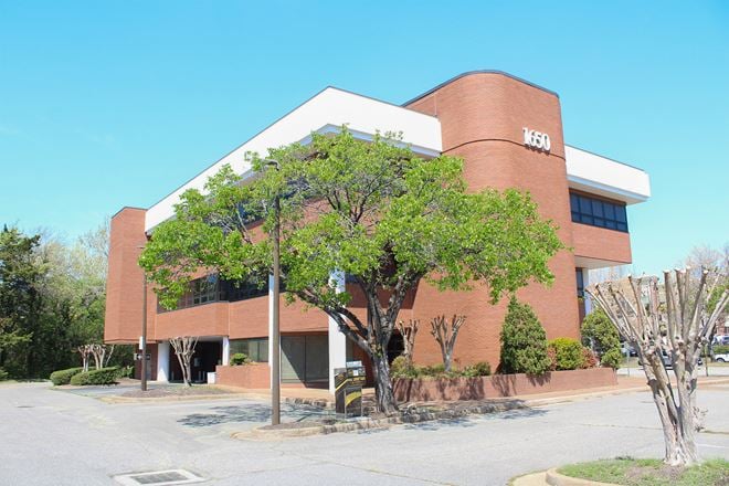 Office w/ Drive-Thru Available