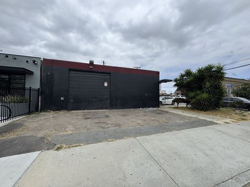 8100 Monroe Ave