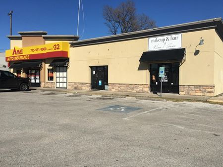 Commercial space for Rent at 5312 Airline Dr in Houston