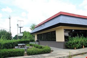 Freestanding Retail Building | Former Drive-Thru Restaurant | Century, FL