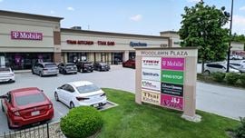 Woodlawn Plaza