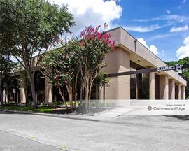 Briar Hollow Plaza