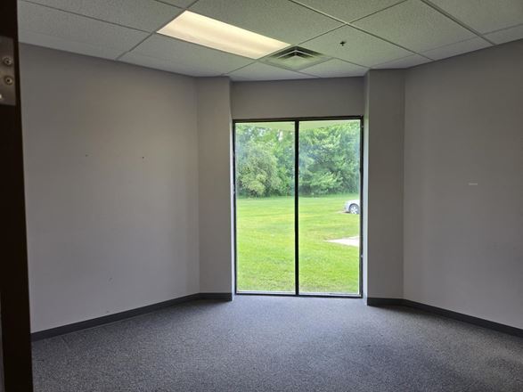 2188 S Center Rd