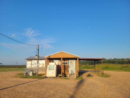 Retail space for Sale at 306 Arkansas 134 in Garland City