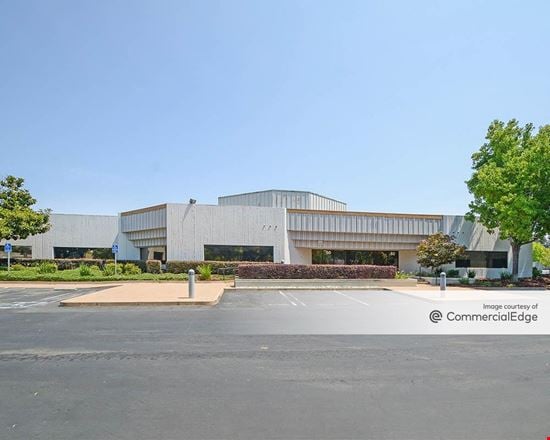 North First Business Park - 58-70 Daggett Drive