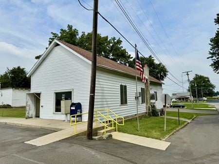 Office space for Sale at 122 E Market St in burket