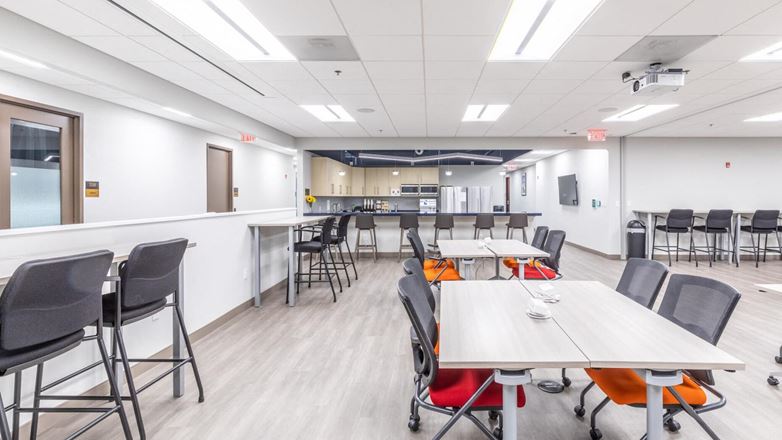 Intelligent Office (Tysons) - Intelligent Office - Tysons Corner