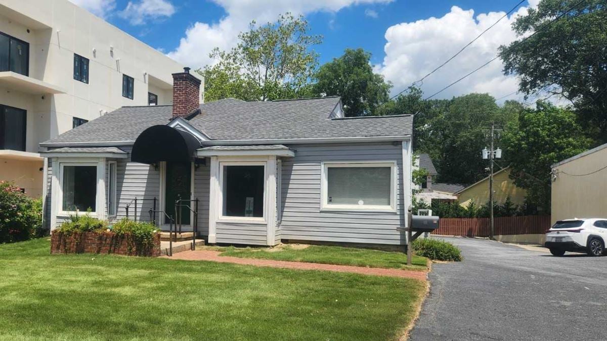 326 Sandy Springs Circle