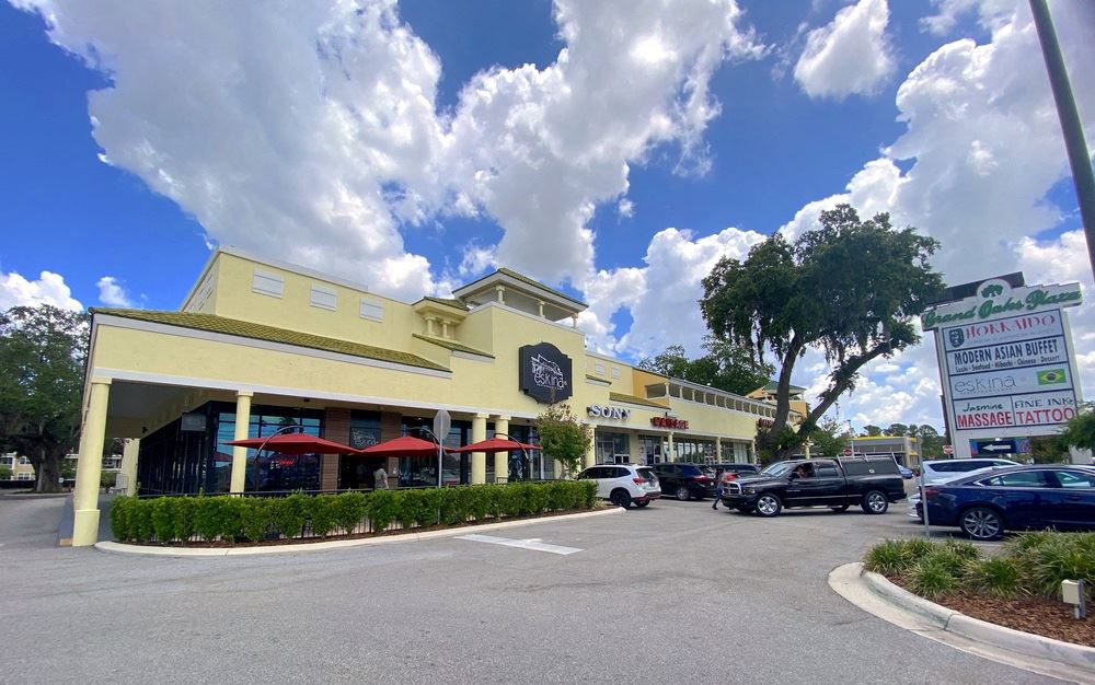 5737 West Irlo Bronson Memorial Highway Retail Space For Rent