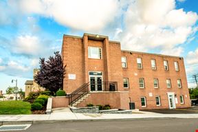 5586 Main St