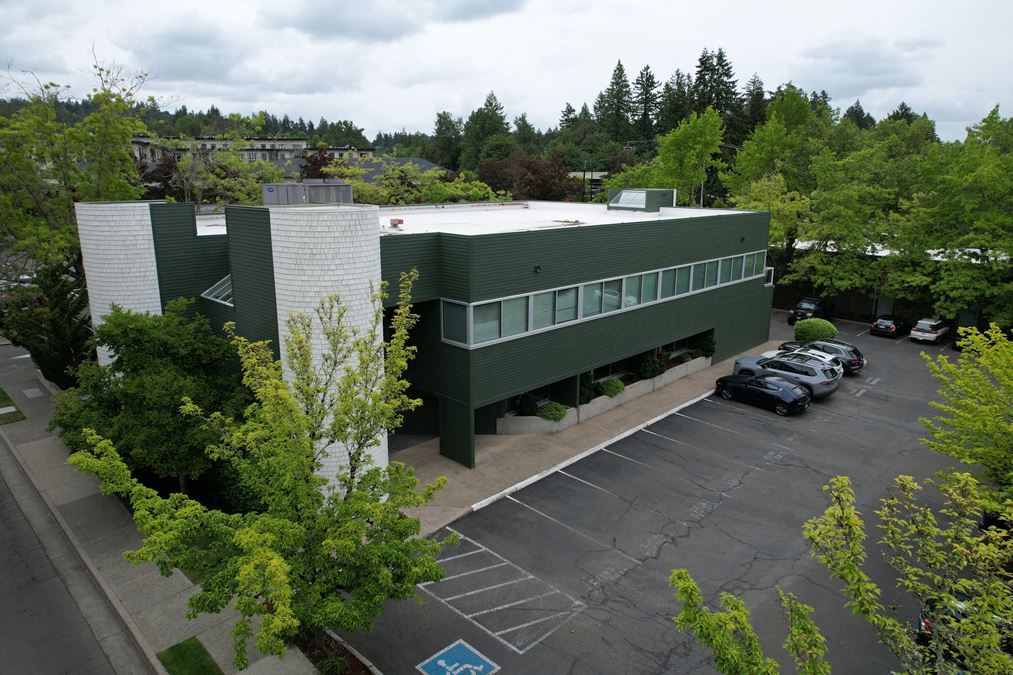 100% Leased Investment in Lake Oswego