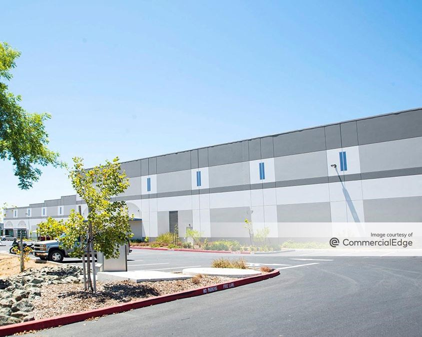 300 Crocker Drive, Vacaville, CA 95688