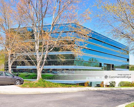 Carolina Corporate Centre