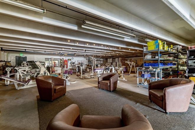 Fully Leased Multi Tenant Industrial