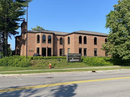 Commercial space for Sale at 603 Bay St in Traverse City