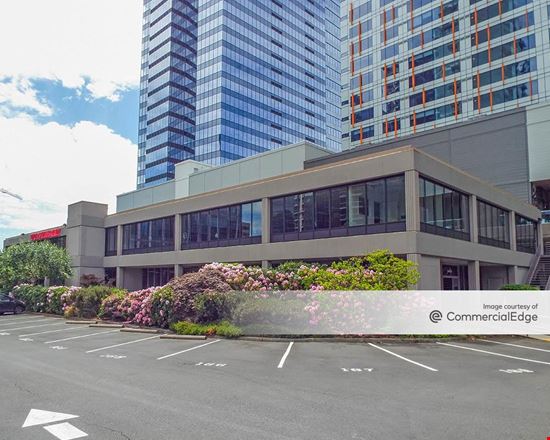 Bellevue Park Plaza