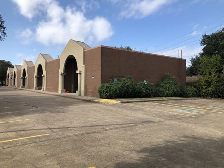 Commercial space for Sale at 8455 Fannin Street in Houston