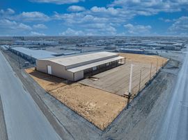 Warehouse & Office/Showroom Space Near Hwy 80