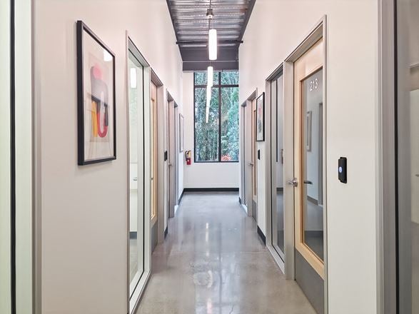 Regus - Bainbridge - Ravine Ln