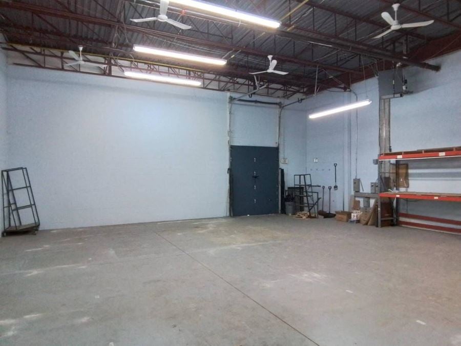 3,033 sqft private industrial warehouse for rent in Woodbridge