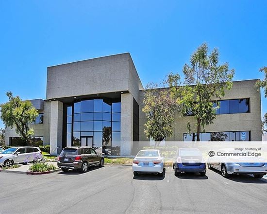 Rancheros Commercial Park