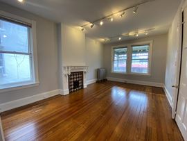 319 S High St