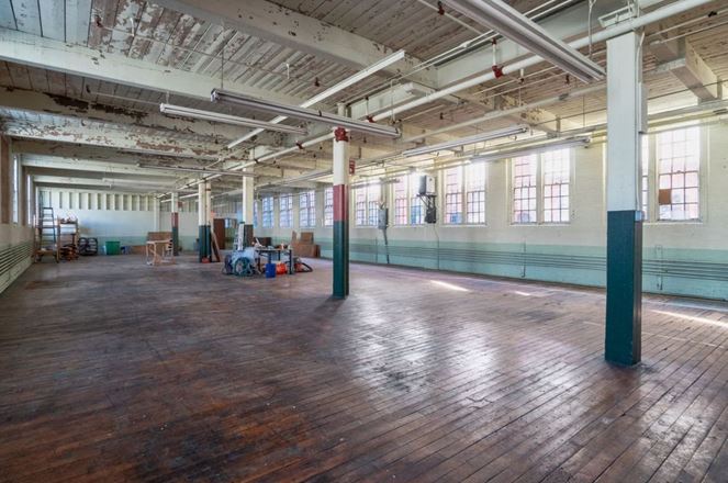Clay Street Studios - Conant Thread District