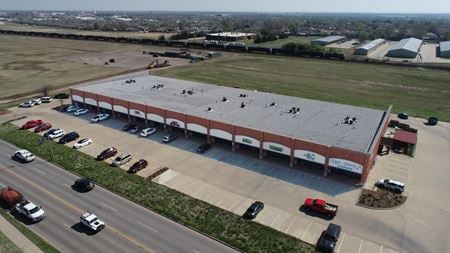 Retail space for Rent at 1700-1704 S. Broadway in Moore