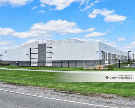 Photo of commercial space at 5109 Hayden Run Road in Hilliard