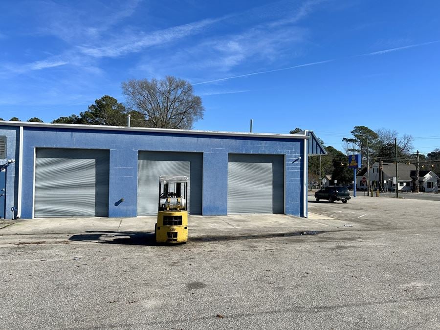 NAPA Auto Parts Retail Location