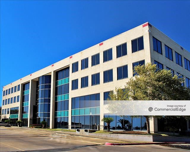 Atrium at Nassau Bay 2100 Space Park Drive, Houston, TX
