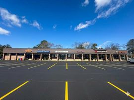 Retail Suite - Campus Plaza