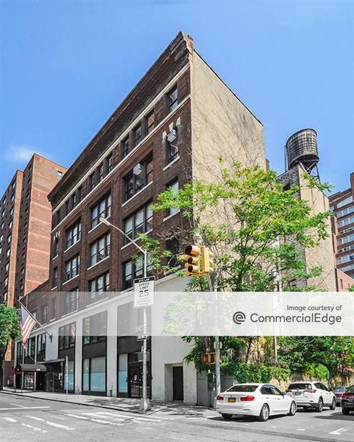 Decorators Center Building