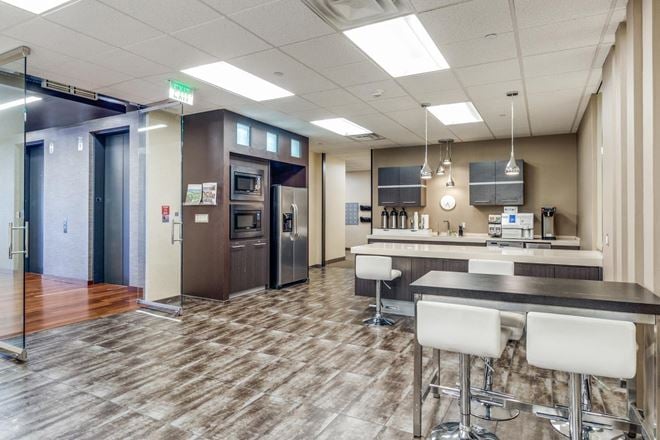 Lucid Private Offices - Lucid Private Office Galleria