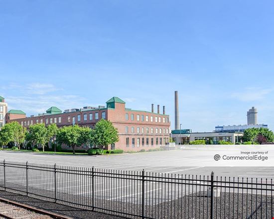 Schrafft's City Center - 425 Medford Street