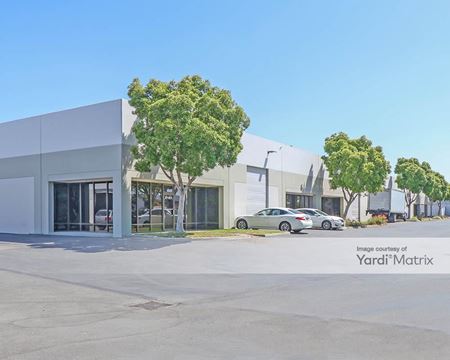 Hayward Commerce Park - 2141-2247 & 2262-2280 Commerce Place & 24201-24221 Clawiter Road - Hayward