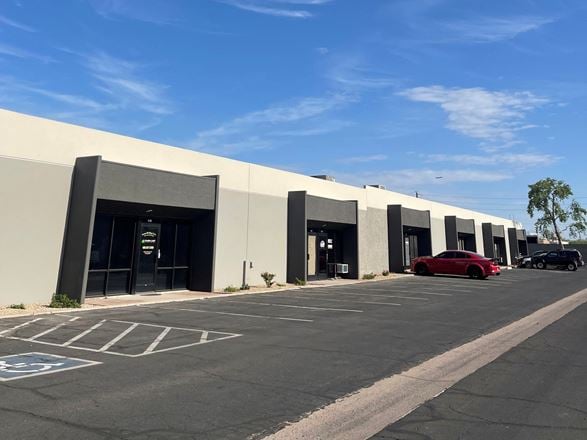 1210 W Alameda Dr