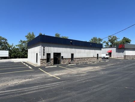 Photo of commercial space at 3305 East Washington Boulevard in Fort Wayne