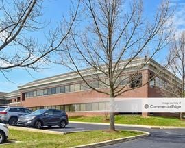 Newtown Square Corporate Campus - 7 Campus Blvd