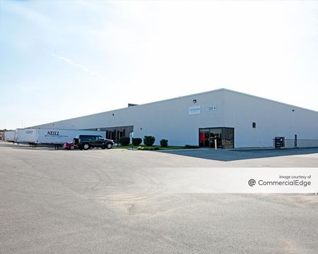 Industrial space for Rent at 7220 Santa Fe Drive in Hodgkins
