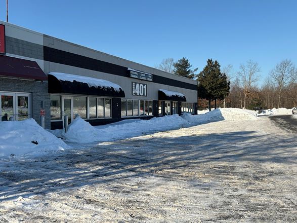 970 Douglas Pike
